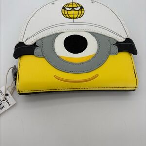Universal Yellow, White & Gray Kids Minion Zip Wallet